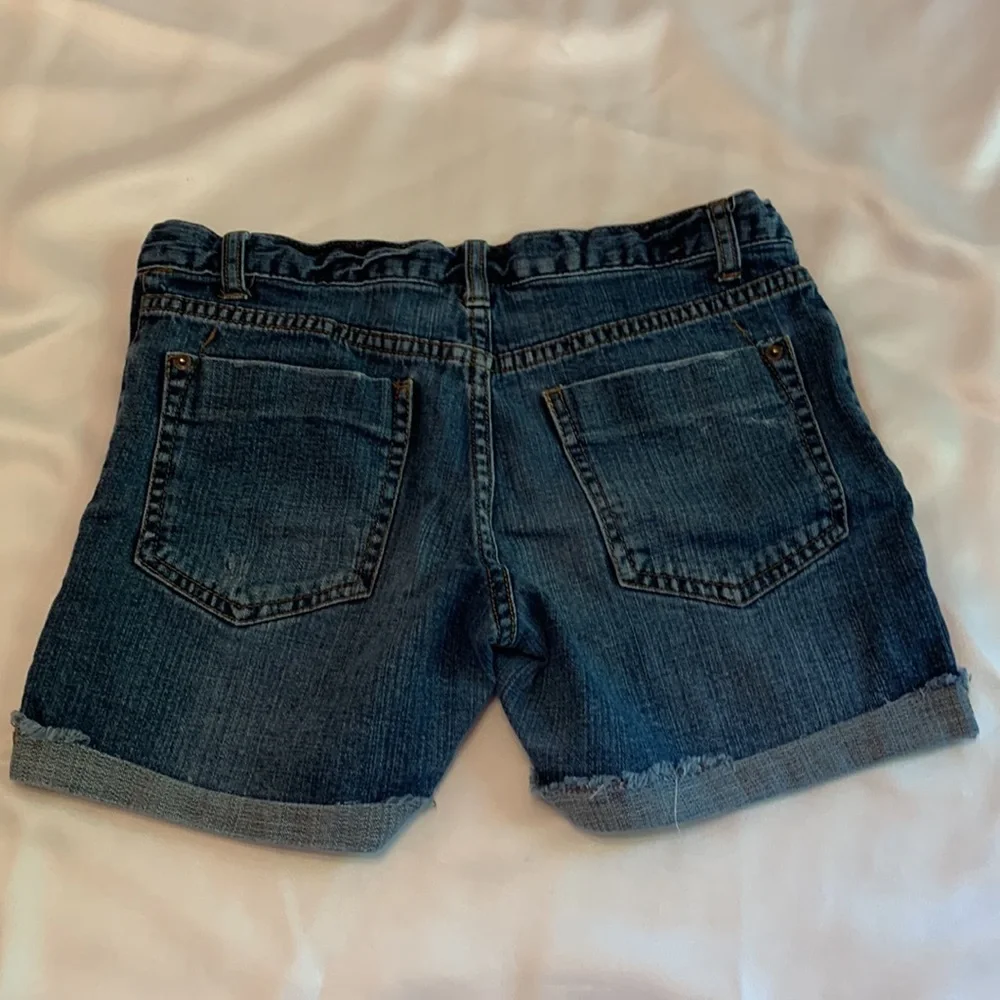 MOSSIMO Cuffed Shorts, Size 2